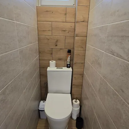 Berbe Apartment Balatonlelle