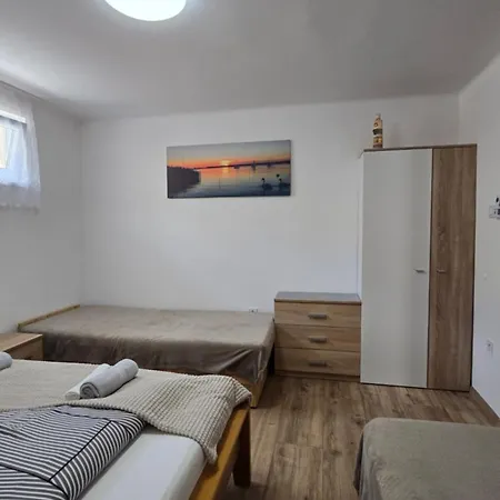 Berbe Apartment *