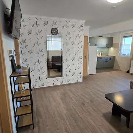 Apartment Berbe Balatonlelle