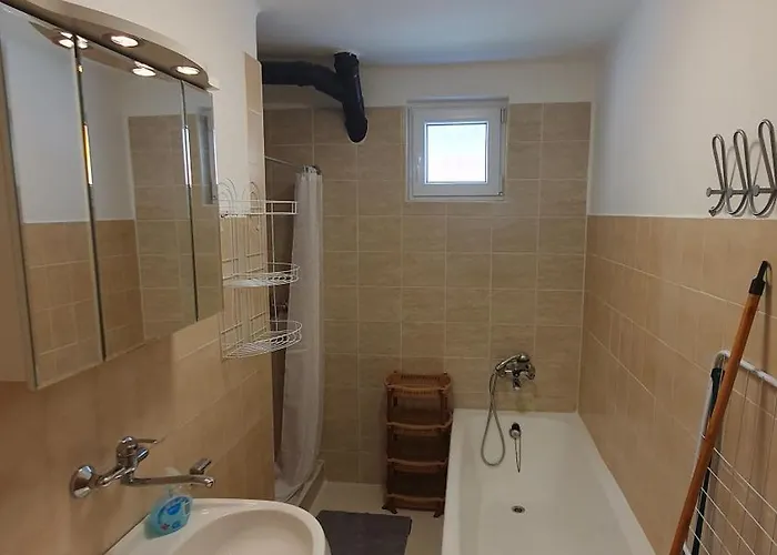 Berbe Apartment Balatonlelle