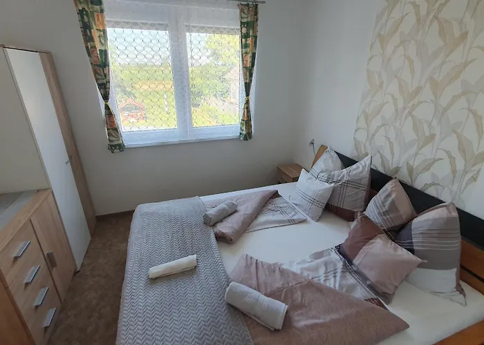 Berbe Apartment Balatonlelle